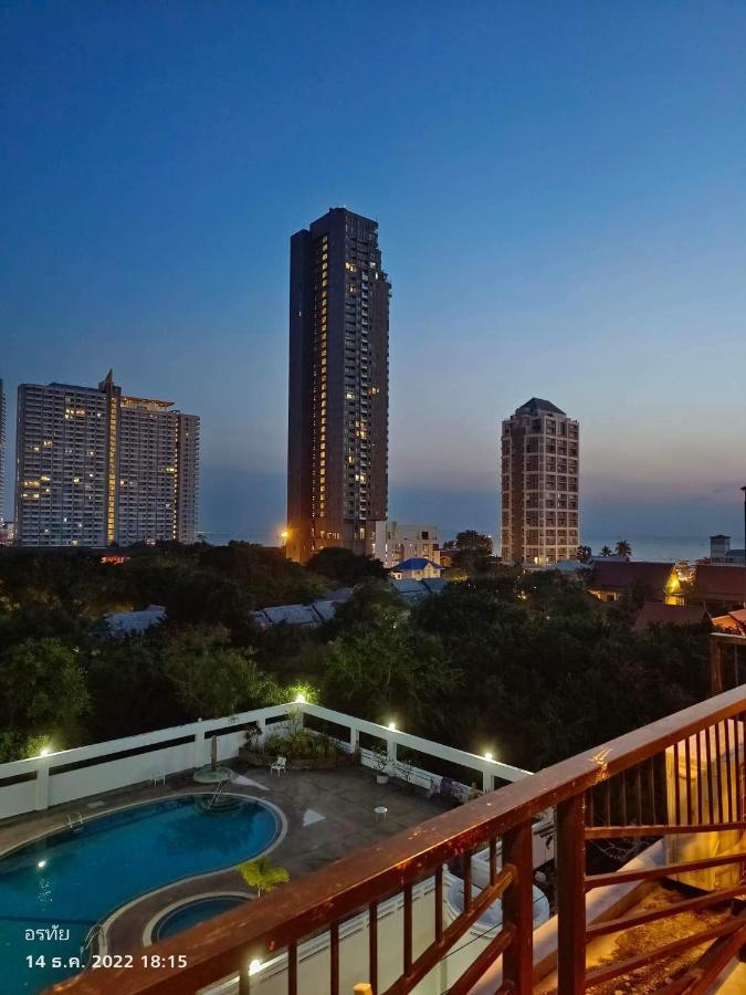 Trio Gems Condo, Pattaya Thailand Jomtien Beach Exteriör bild