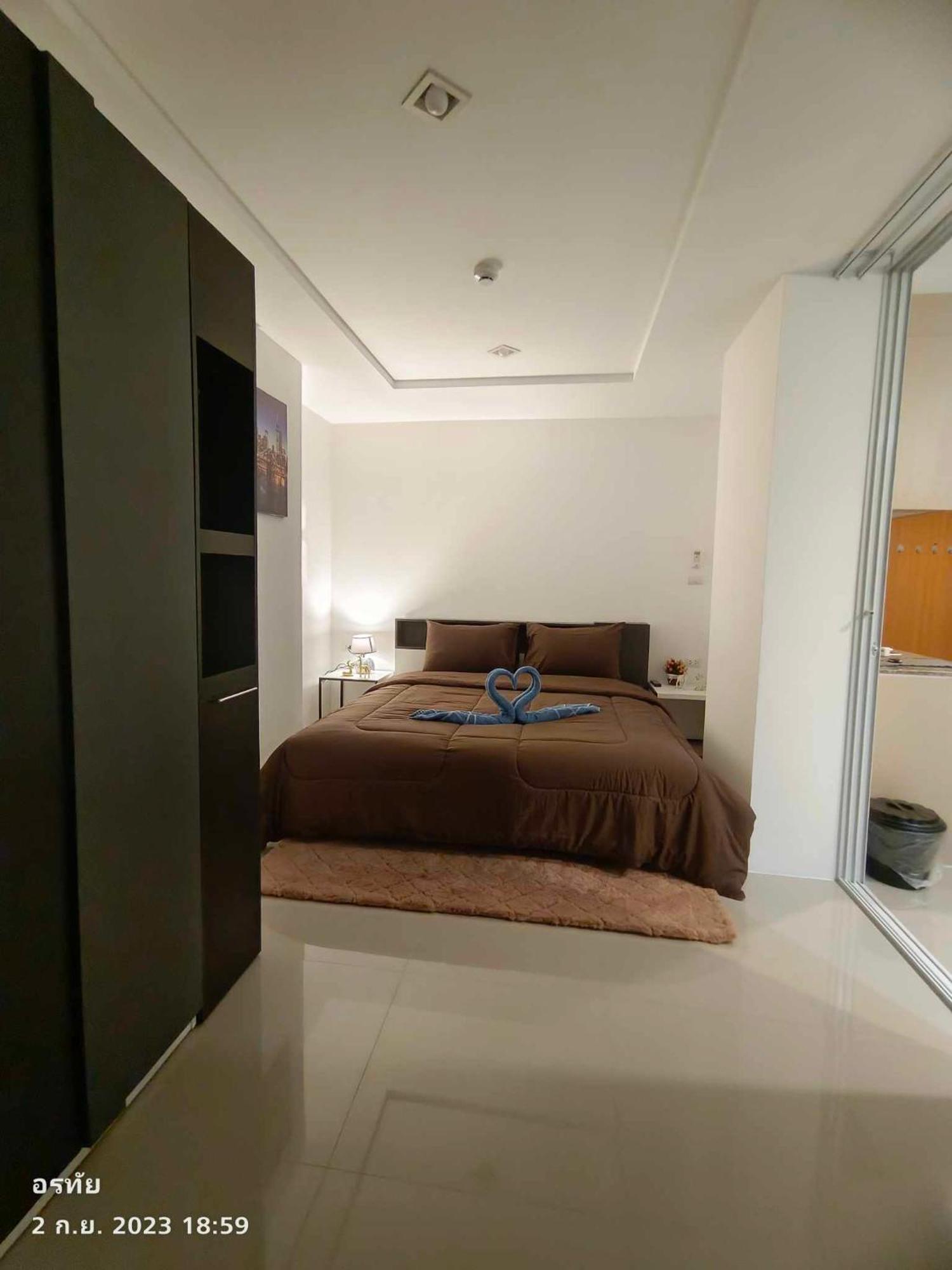 Trio Gems Condo, Pattaya Thailand Jomtien Beach Exteriör bild
